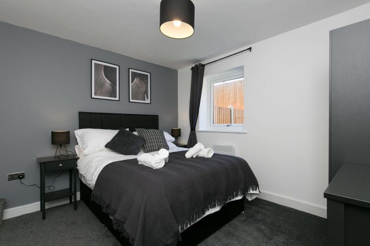 Stunning 2 Bedroom Apartment In Wallasey Kültér fotó