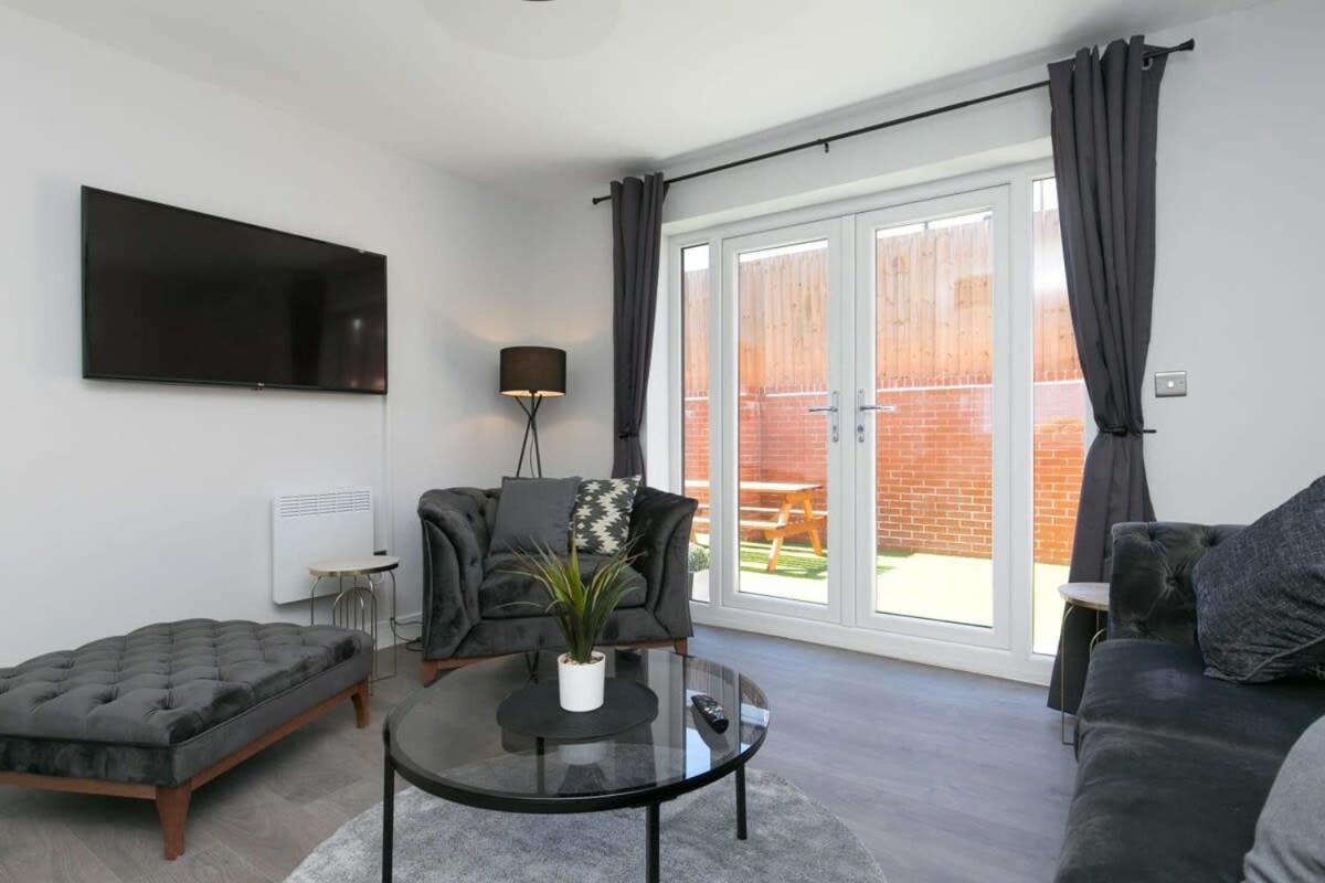 Stunning 2 Bedroom Apartment In Wallasey Kültér fotó