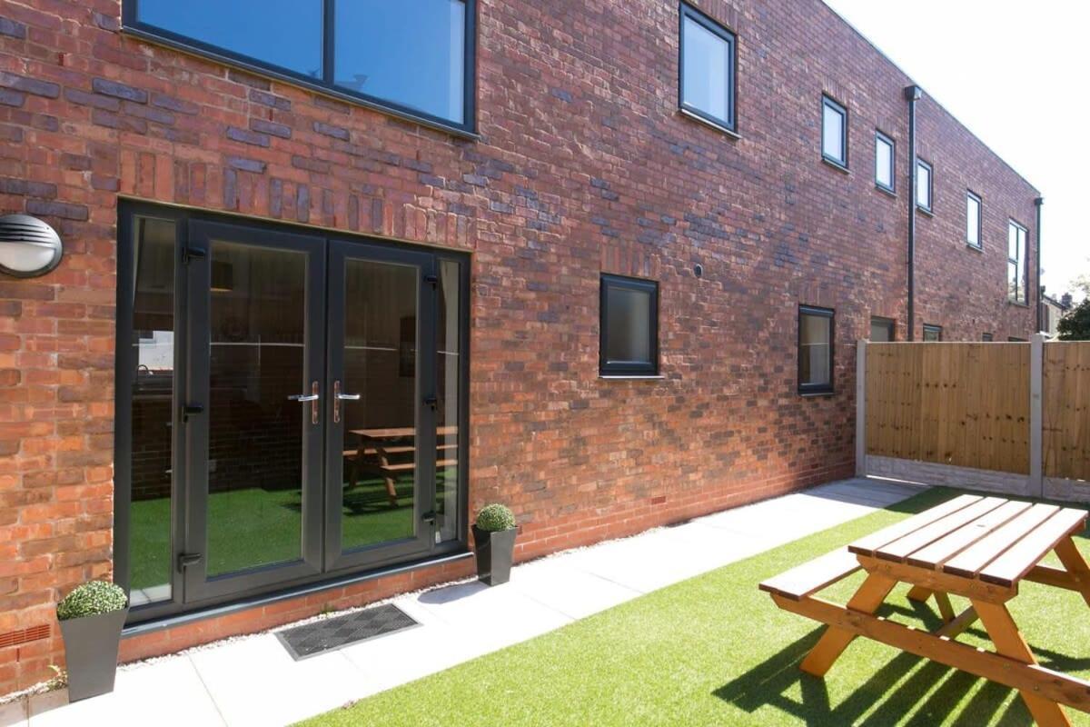 Stunning 2 Bedroom Apartment In Wallasey Kültér fotó