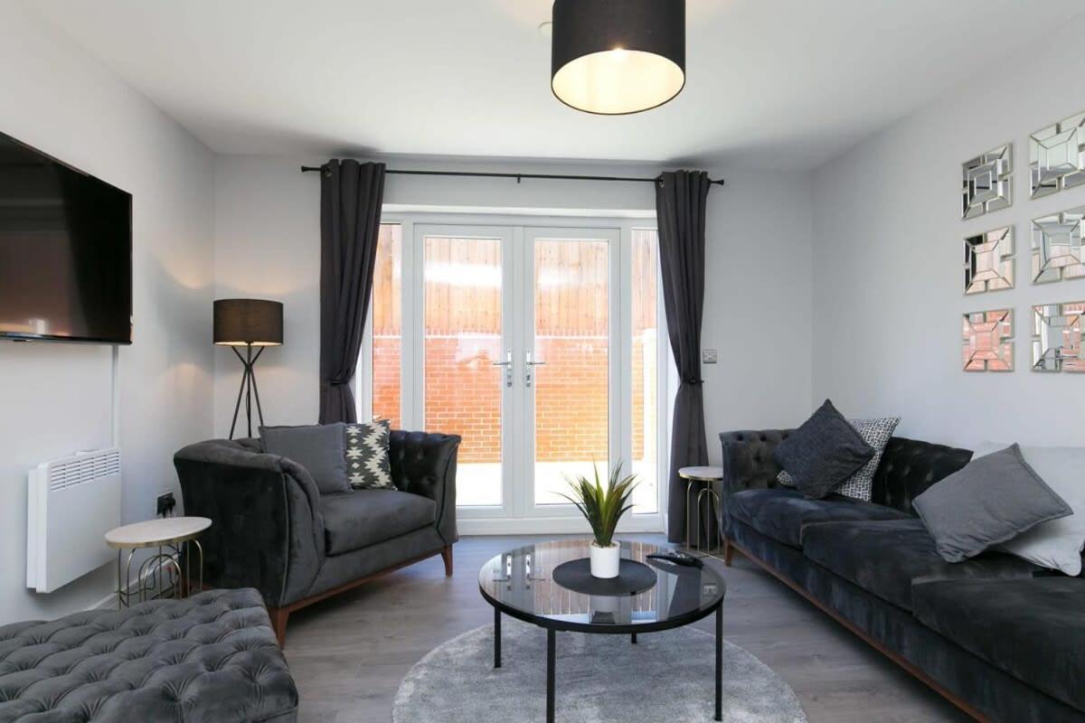 Stunning 2 Bedroom Apartment In Wallasey Kültér fotó